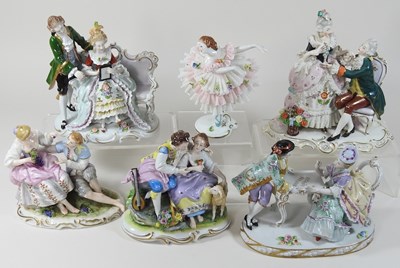Lot 102 - An early 20th century Sitzendorf porcelain figure group