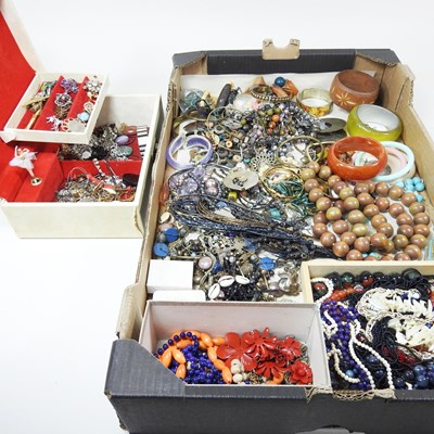 Lot 610 - A collection of costume jewellery, to include...