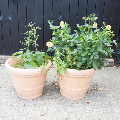 Lot 125 - A pair of garden pots, 48cm high (2)