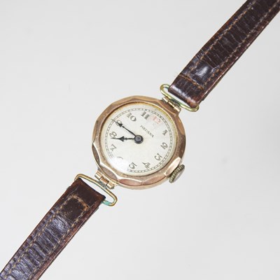 Lot 85 - An early 20th century 9 carat gold cased...