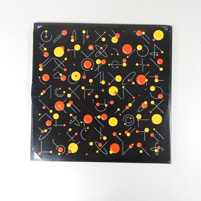 Lot 30 - A collection of Beatles albums, Revolver, Band...