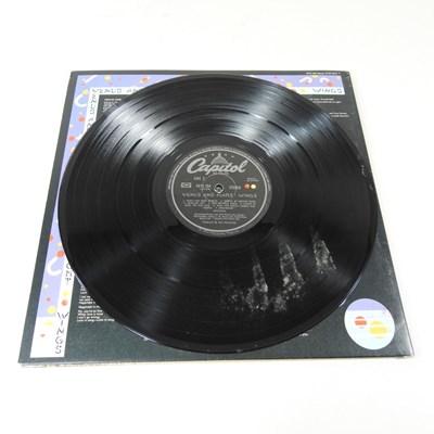 Lot 30 - A collection of Beatles albums, Revolver, Band...