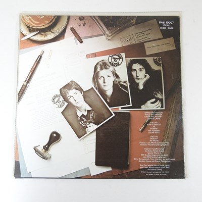 Lot 30 - A collection of Beatles albums, Revolver, Band...