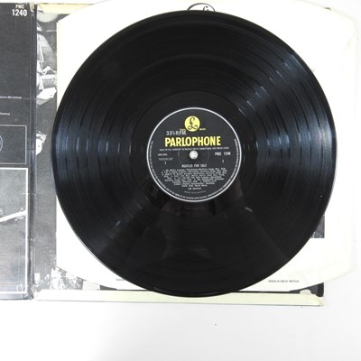 Lot 18 - A collection of Beatles vinyl records, Abbey...