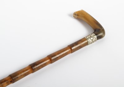 Lot 572 - A malacca walking stick, with a horn handle...