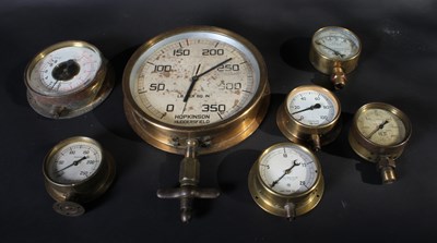 Lot 712 - A collection of vintage brass pressure gauges