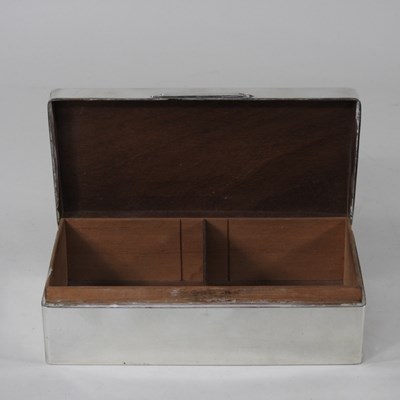 Lot 1 - A silver table cigarette box, with...