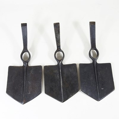 Lot 194 - A collection of three first World War...