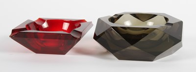 Lot 434 - Two Art Deco style glass ashtrays, one black,...