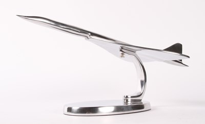 Lot 727 - A metal Concorde desk ornament