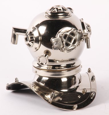 Lot 464 - A desk ornament in the form of a diver's helmet