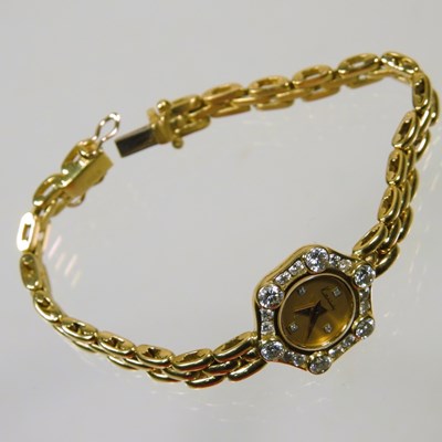 Lot 22 - A Kutchinsky 18 carat gold cased ladies...