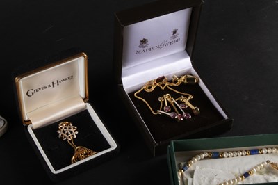 Lot 91 - A Gucci gold plated ladies dress wristwatch,...