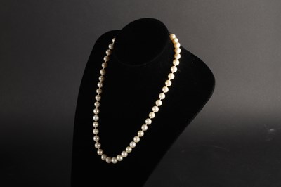 Lot 91 - A Gucci gold plated ladies dress wristwatch,...