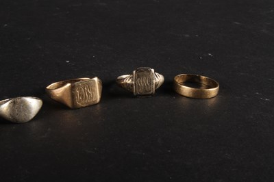 Lot 92 - Two 9 carat gold wedding bands, together with...