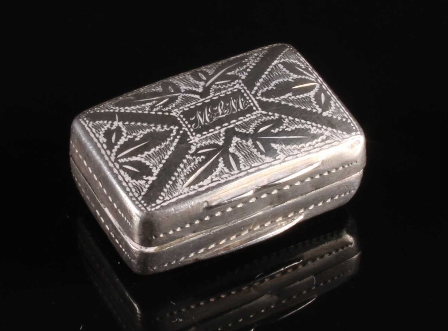 Lot 88 - A William IV silver vinaigrette, of...