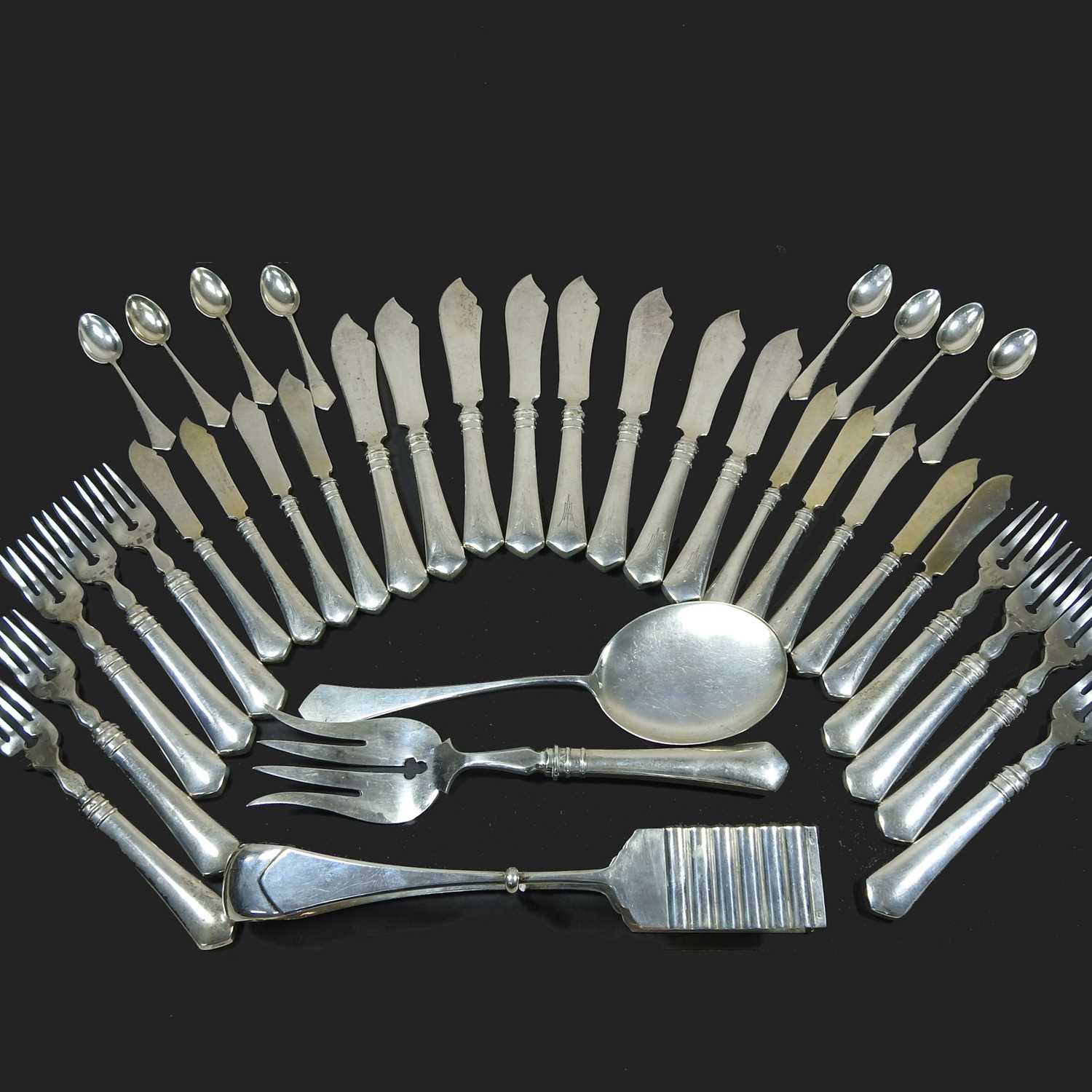 Lot 19 - An early 20th century continental silver part...