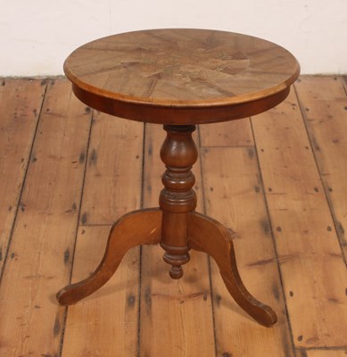 Lot 409 - A Sorento inlaid walnut tripod occasional table