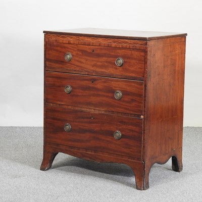 Lot 523 - A Regency mahogany and boxwood strung commode