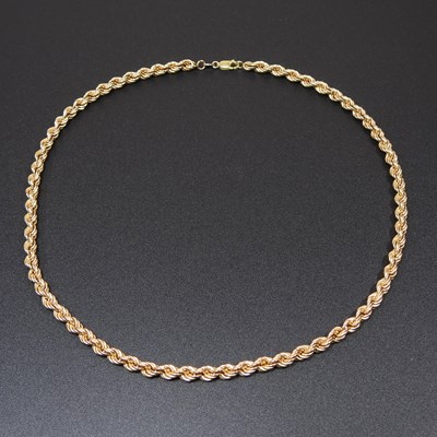 Lot 58 - A 9 carat gold twisted link necklace, 8.9g,...