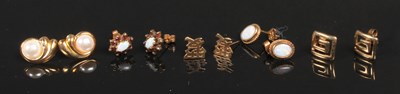 Lot 31 - Various pairs of dress stud earrings, some 9...