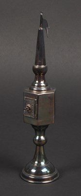 Lot 47 - A Jewish silver spice box, 76g