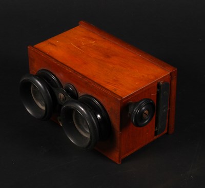 Lot 658 - A French Vérascope Richard stereoscope viewer,...