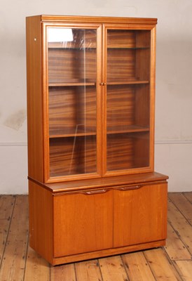 Lot 403 - A mid century teak sideboard/cabinet, 170x91x49cm