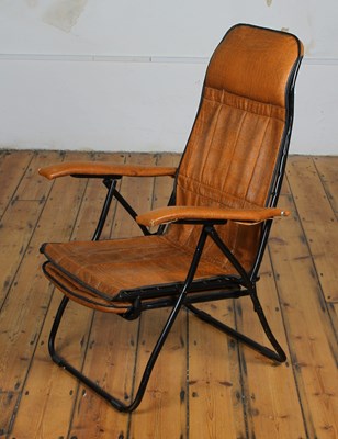Lot 466 - An Italian brown leather folding recliner chair