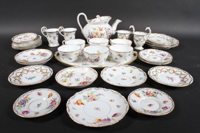 Lot 147 - A collection of continental floral and gilt...