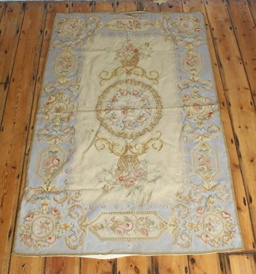 Lot 513 - An Aubusson tapestry floral decorated rug