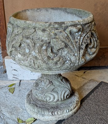 Lot 778 - A reconstituted stone garden planter