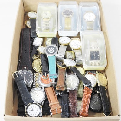 Lot 487 - A collection of wristwatches