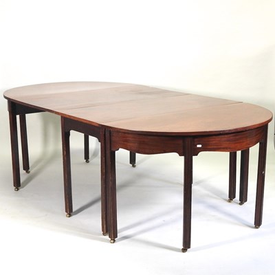 Lot 317 - A George III mahogany D end dining table