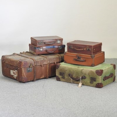 Lot 344 - A pair of early 20th century trunks