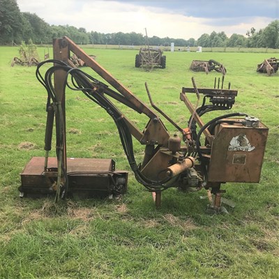Lot 580 - A Beaver hedge cutter