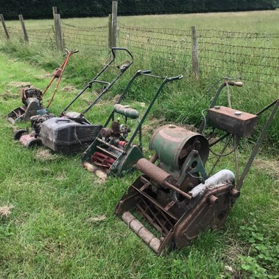 Lot 595 - A vintage Ransomes lawnmower