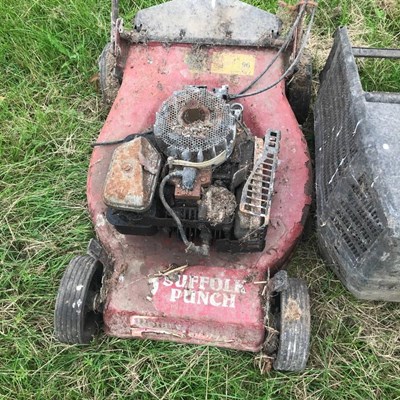 Lot 595 - A vintage Ransomes lawnmower