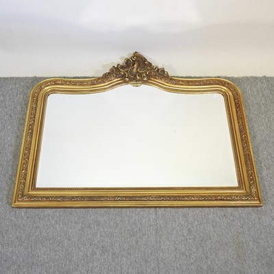 Lot 459 - A gilt framed wall mirror