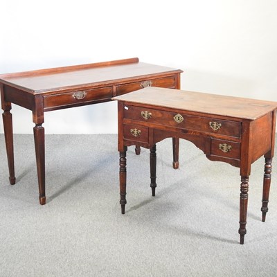 Lot 790 - An Edwardian mahogany writing table