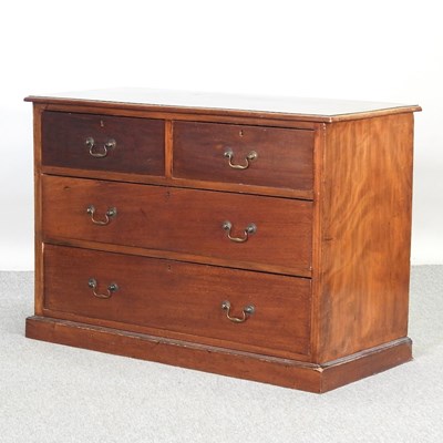 Lot 457 - A Victorian mahogany chest
