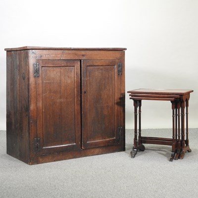 Lot 461 - An 18th century oak cabinet