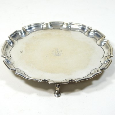 Lot 183 - A George V silver waiter