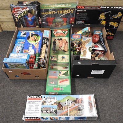 Lot 144 - A collection of vintage toys