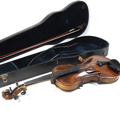 Lot 151 - An antique Italian violin