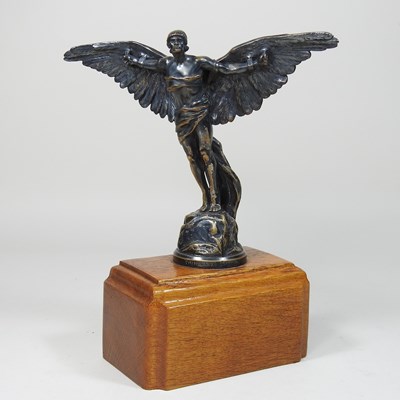 Lot 104 - A French Art Deco Finnigans bronze car mascot