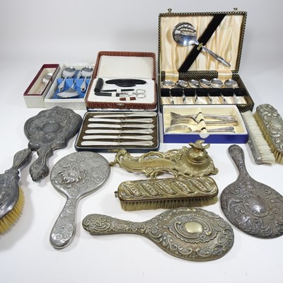 Lot 52 - A collection of 19th century and later silver plate