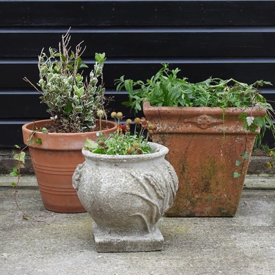 Lot 321 - A collection of garden planters