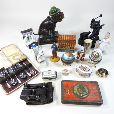 Lot 94 - A collection of items