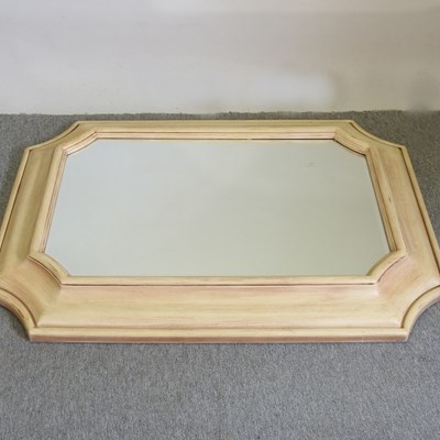 Lot 152 - An American Bernhardt wall mirror